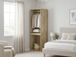 Armoire avec penderie et porte-pantalons