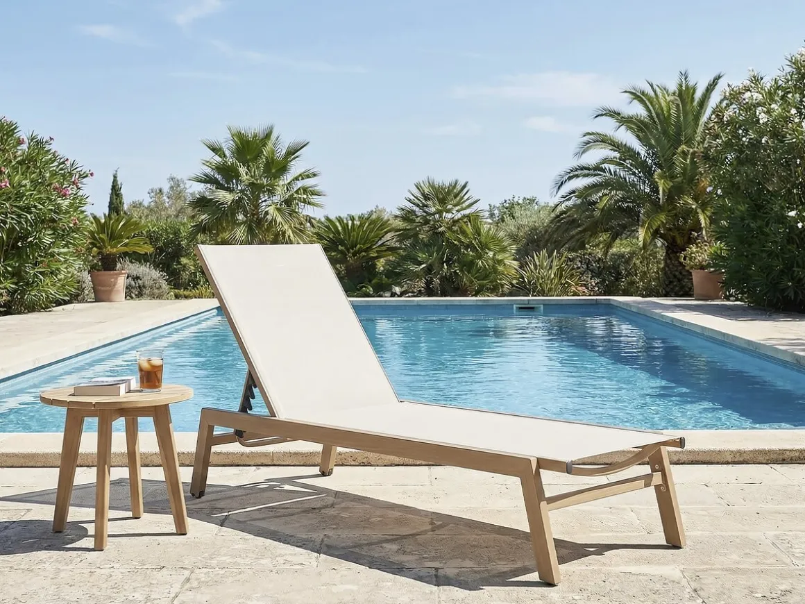 Bain de soleil en aluminium imitation bois "Elysia" - Ecru