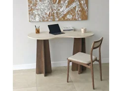 Bureau en bois