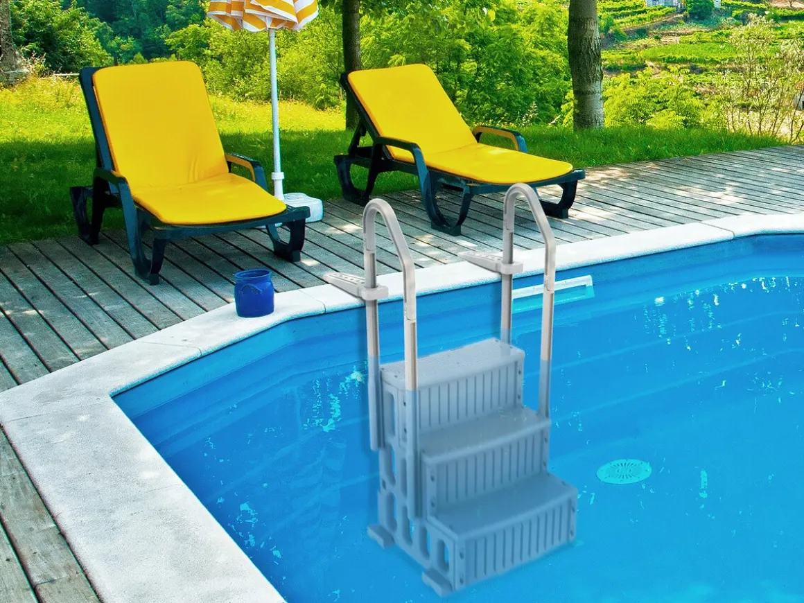 Escalier simple de piscine "Nathan" - 3 marches - en plastique