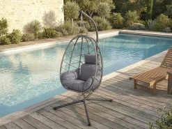 Fauteuil oeuf suspendu en rotin 