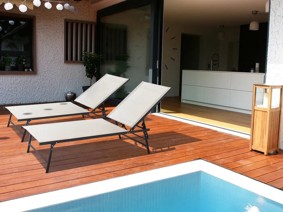 Lot de 2 bains de soleil en métal "Sublima" - 180 x 54 x 104 cm - Beige