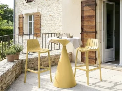 Lot de 2 chaises hautes de jardin empilable "Vaena" - Jaune