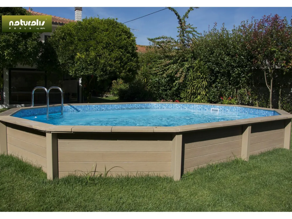 Piscine béton aspect bois en kit décagonale allongée " Naturalis 2 " - 7.77 x 4.74 x 1.40 m