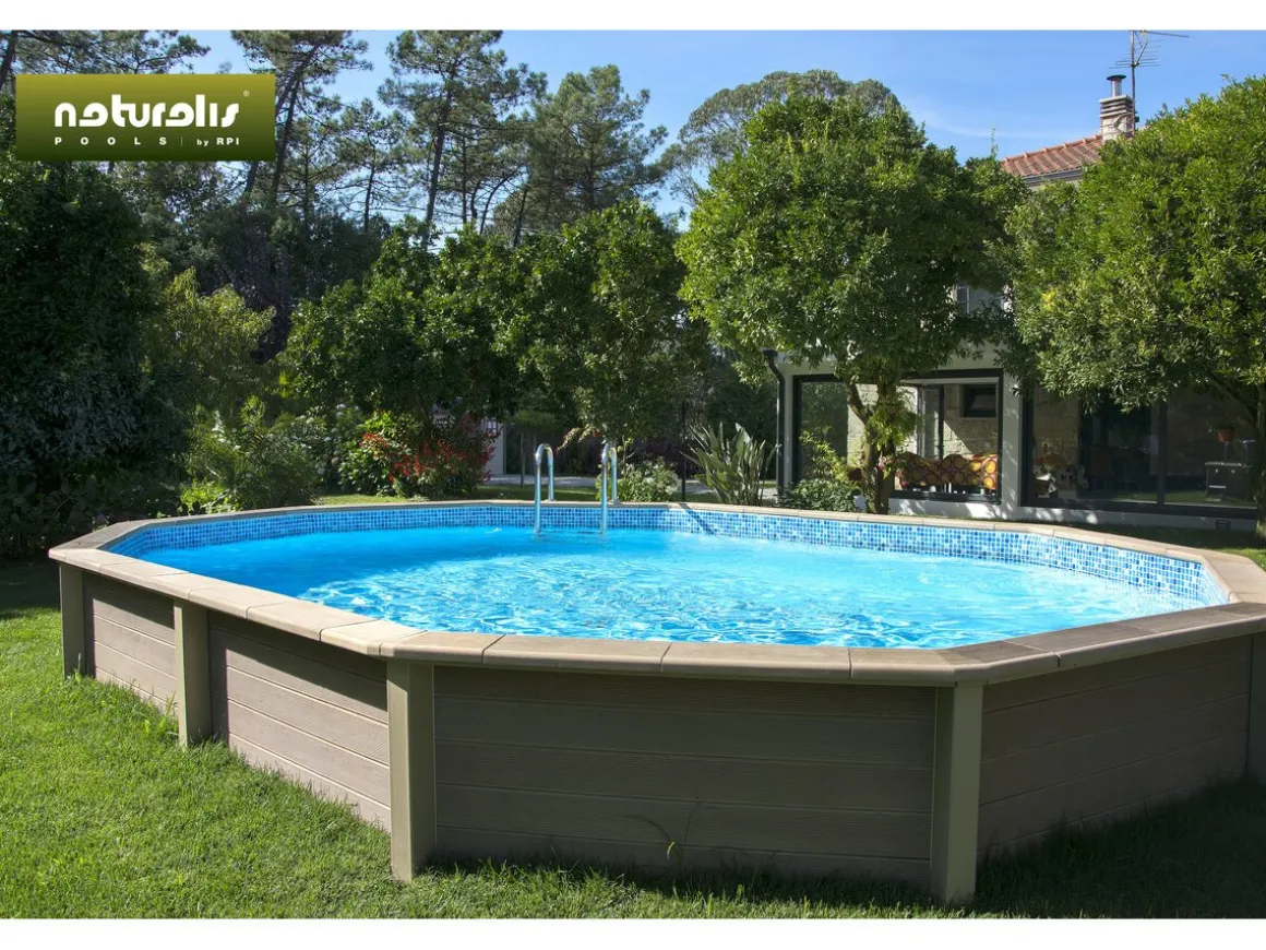 Piscine béton aspect bois en kit décagonale allongée " Naturalis 2 " - 7.77 x 4.74 x 1.40 m