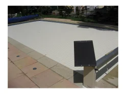 Volet roulant solaire hors sol " Golden Roll "-  8 x 4 m